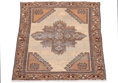 Hand Knotted Shiraz Rug 5 6x3 4 Code 2409 - View 3